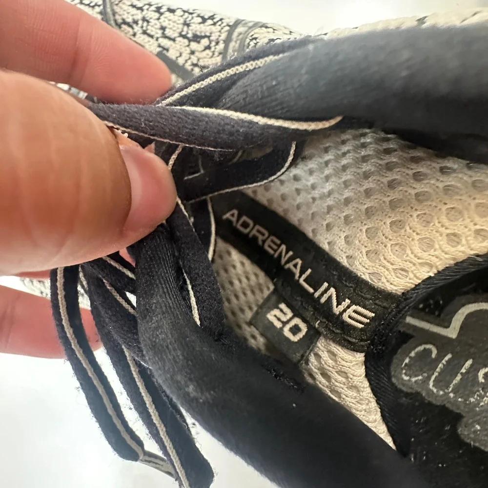 Brooks Adrenaline GTS 20 Running Shoes Cushioned Sneakers Black White Womens 9.5